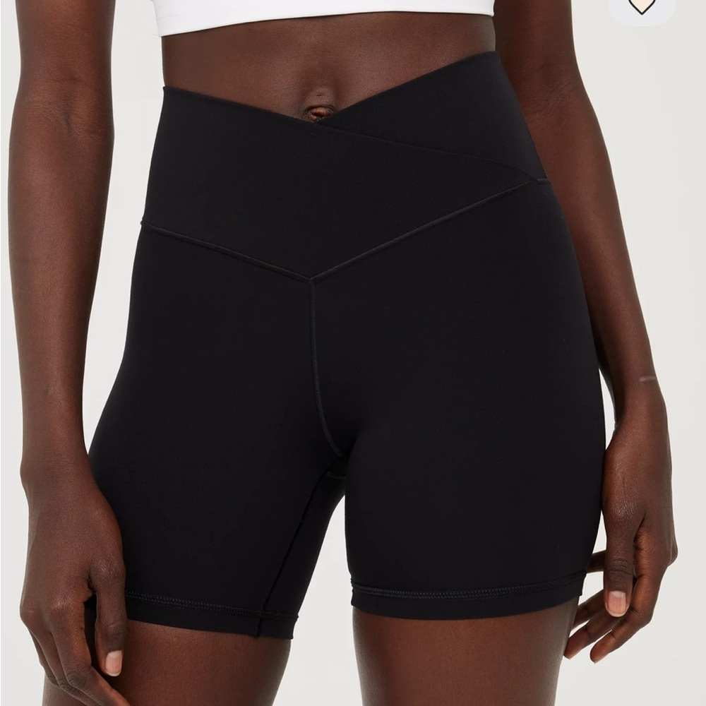 OFFLINE AE Black High-Waisted Shorts